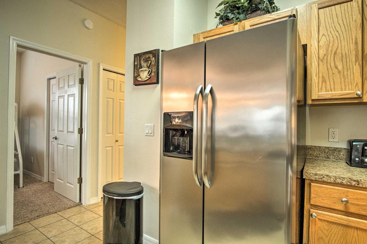 Quiet Condo With Balcony About 2 Miles To Disney World! Orlando Kültér fotó