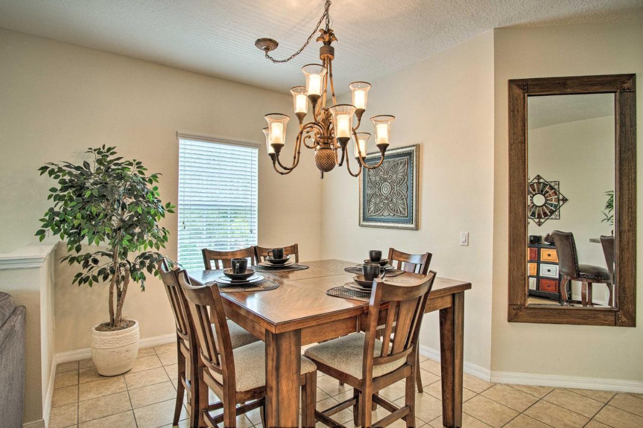 Quiet Condo With Balcony About 2 Miles To Disney World! Orlando Kültér fotó